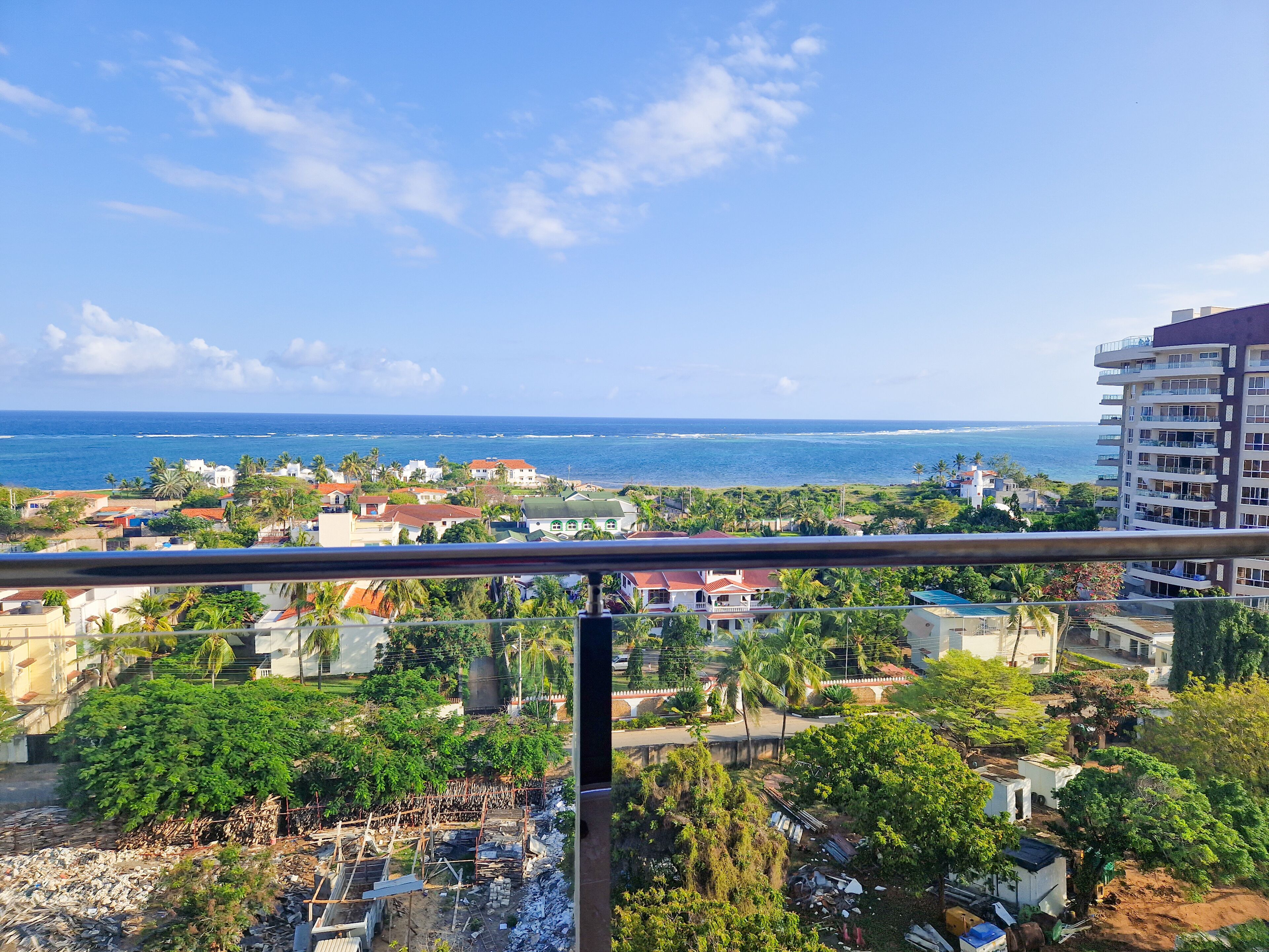 المنطقة المحيطة بالمنش أة