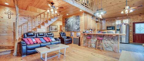 House (5 Bedrooms) | Front of property