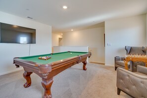 Game room - Riverbank Vacation Rental ~ 10 Mi to Modesto! (Oakdale)