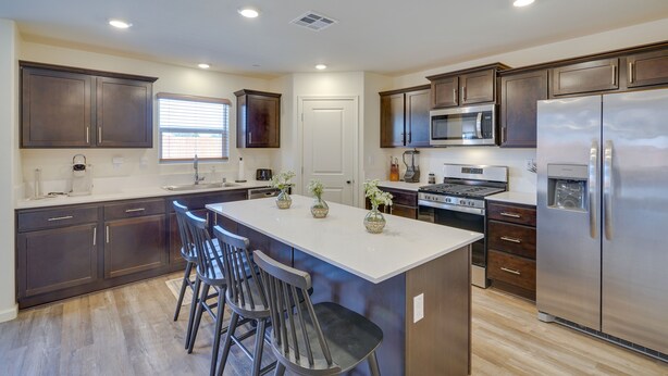 House (4 Bedrooms) | Private kitchen | Microwave, oven, stovetop, dishwasher - Riverbank Vacation Rental ~ 10 Mi to Modesto! (Oakdale)