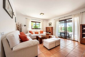 TV, fireplace, ping pong - VILLA MARILINA (San Miguel/ Sant Miquel de Balansat)