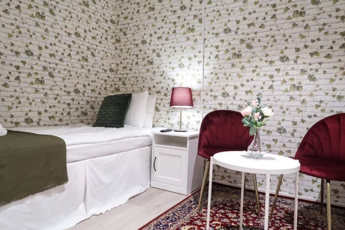 Individual Room without Window | 1 slaapkamer, beddengoed