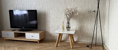 Lägenhet Basic | 1 sovrum, skrivbord, mörkläggningsgardiner och ljudisolering