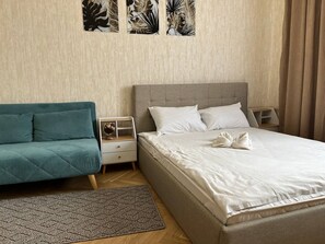 1 chambre, bureau, rideaux occultants, chambres insonorisées