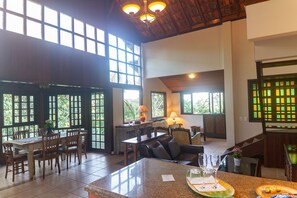 Family Chalet, 4 Bedrooms | Living area | 37-inch Smart TV with satellite channels, Netflix, streaming services