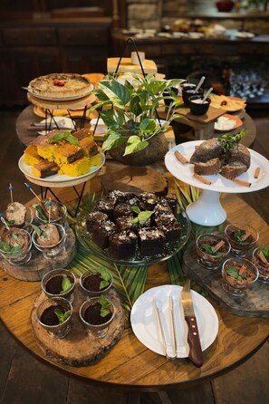 Free daily full breakfast  - Don Pascual (Rio de Janeiro)