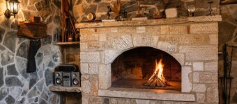 Villa Bella - Five Bedroom Villa, Sleeps 10