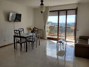 تلفزيون ذكي