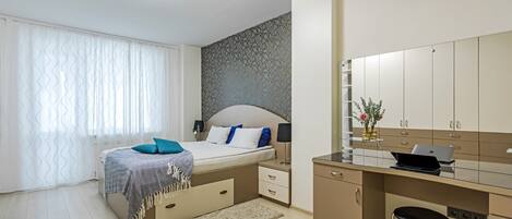 Apartment | 1 bedroom, desk, laptop workspace, iron/ironing board