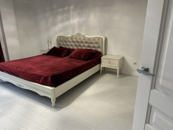 1 bedroom, iron/ironing board, WiFi, bed sheets