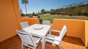 Outdoor dining - La Almadraba apartment  125 (Manilva)
