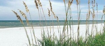 Brand New! Charming cottage, centrally located in Old Town Bay St. Louis.