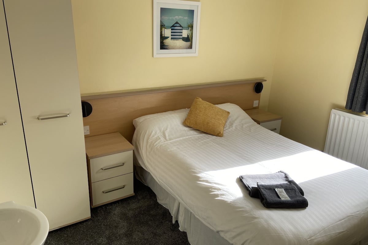 Basic Double Room