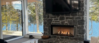 4-season lakehouse | sauna, woodfireplace, fast Wi-Fi, 30 minutes from ski hills