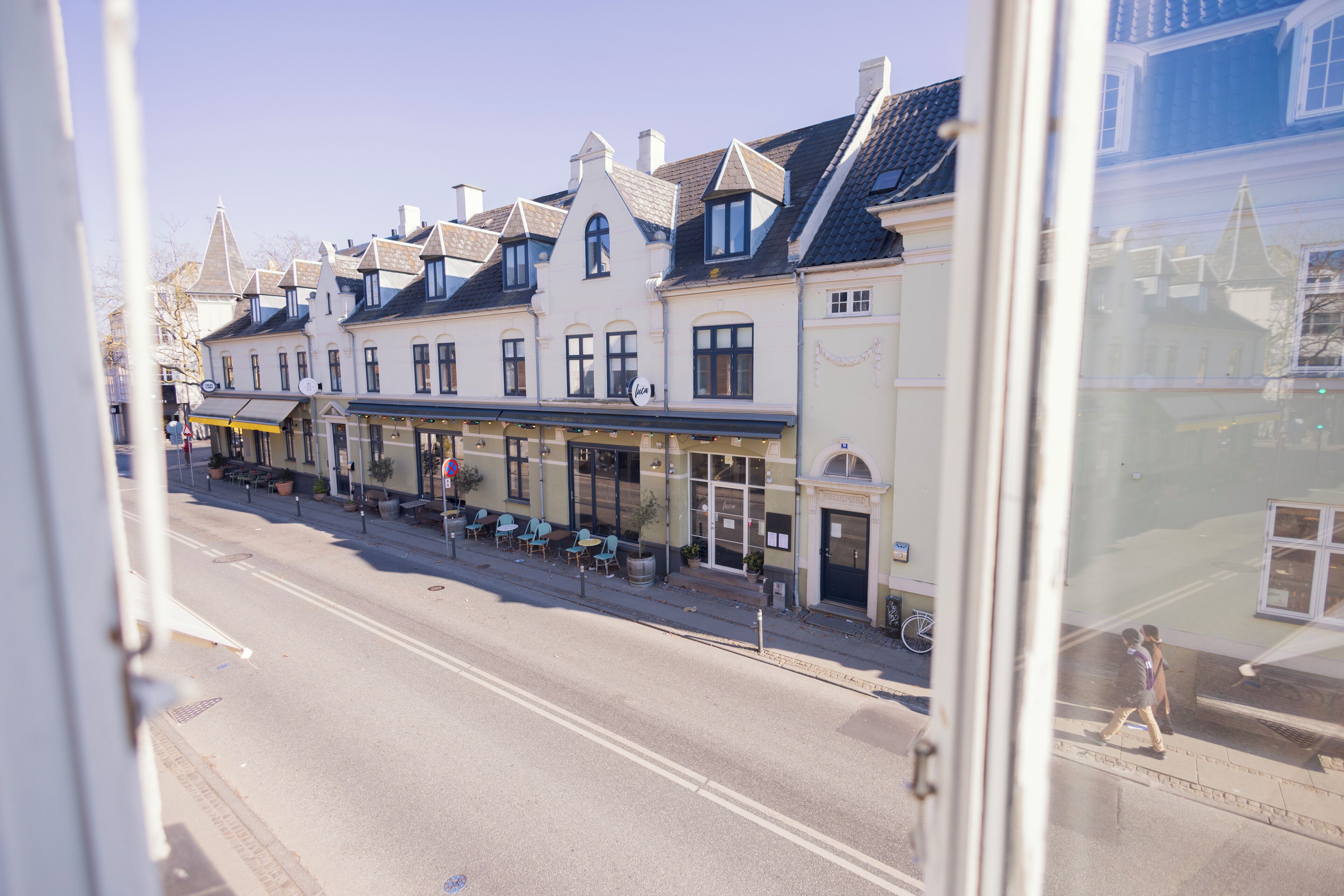 2 多间卧室、特色装修、特色家居、笔记本电脑工作区