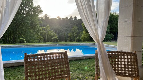 Loue Très Jolie Maison Terrasse/jardin, 2 Chambres, 4 Couchages, Ménerbes