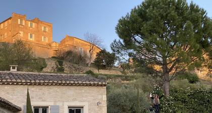 Loue Très Jolie Maison Terrasse/jardin, 2 Chambres, 4 Couchages, Ménerbes