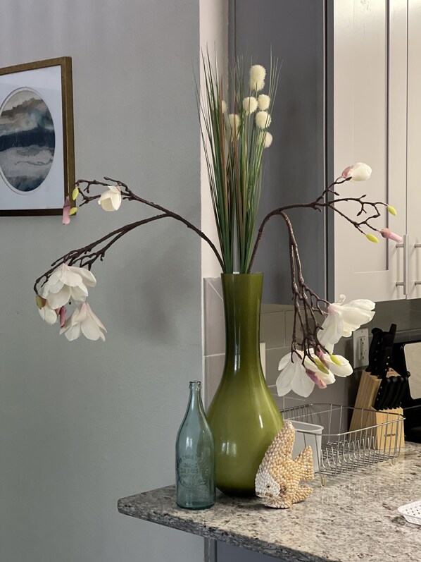 Interior - Lenox Local Love Bungalow (Atlanta)