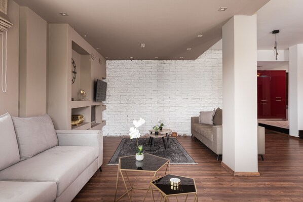 Apartemen Keluarga | Area keluarga | Smart TV 50-inci dengan saluran TV satelit, perapian, dan Netflix