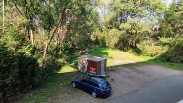 Apartment, 1 Queen Bed | Property grounds
