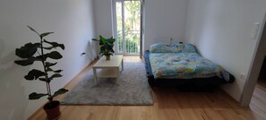 Appartement, 1 grand lit | 1 chambre, Wi-Fi gratuit, draps fournis
