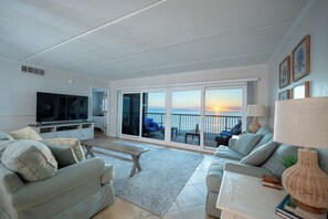 Fernseher, DVD-Player