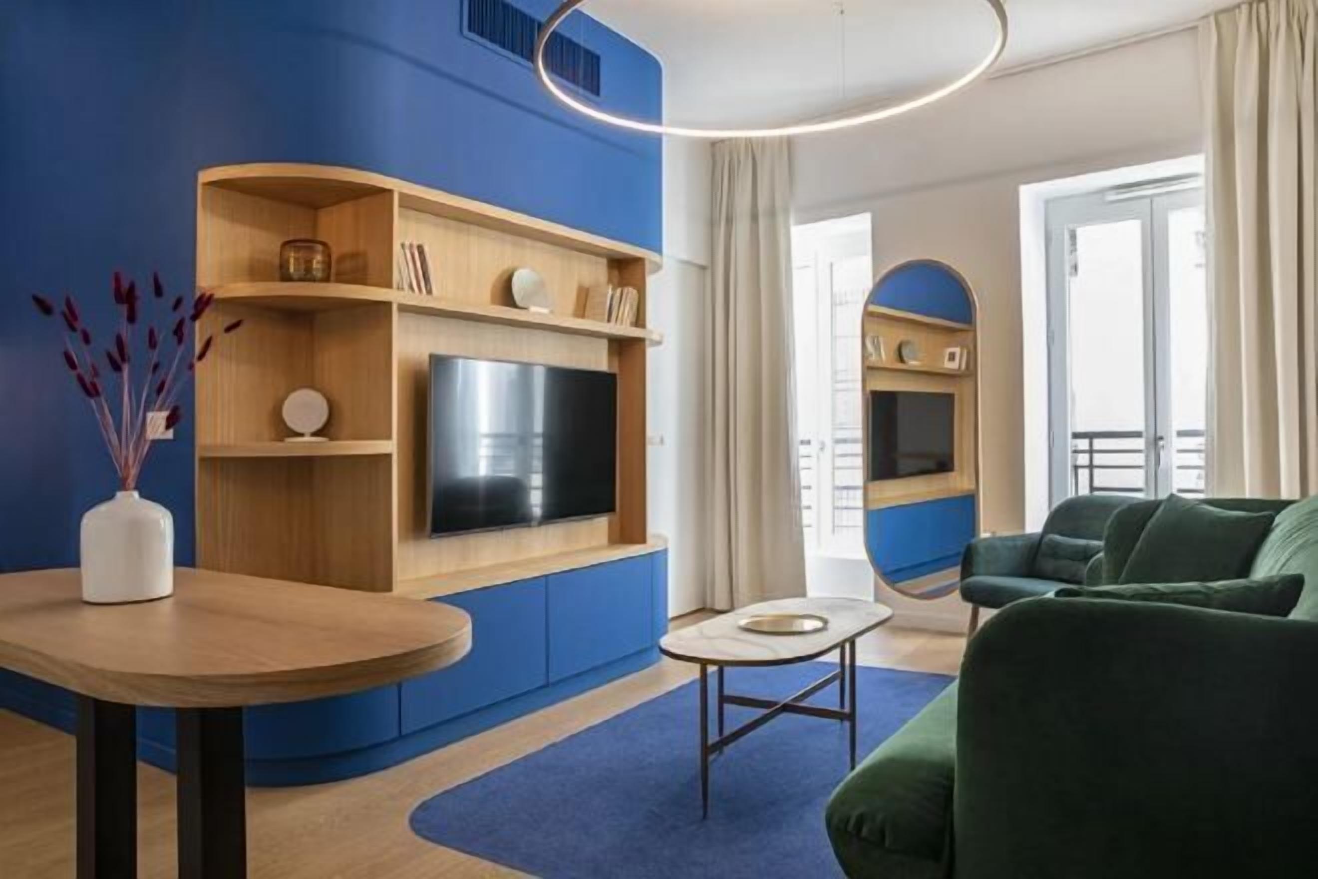 Living area | 30-inch Smart TV with digital channels