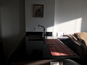 Interior - Beautiful Apartment near 17th Avenue (Calgary)