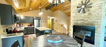 Cozy Cabin in S Bartlett Near North Conway