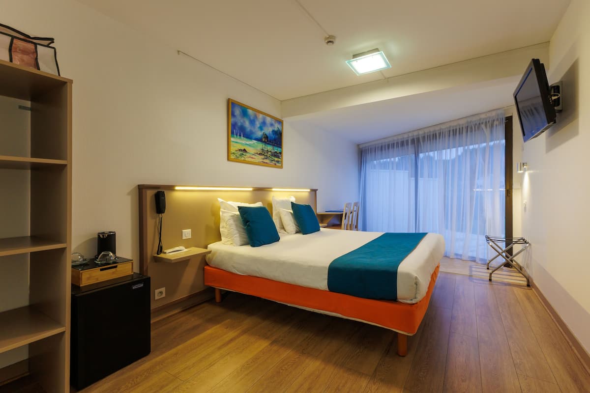 Classic Room | 1 bedroom, desk, iron/ironing board, free WiFi
