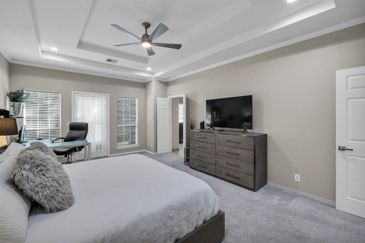 3 dormitorios, escritorio, tabla de planchar con plancha y wifi gratis