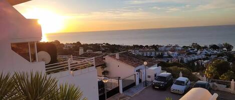 المنطقة المحيطة بالمنشأة