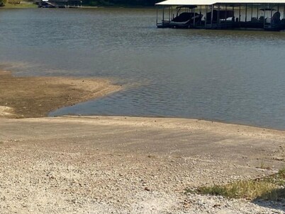 Charming Cabin near Kentucky LK
