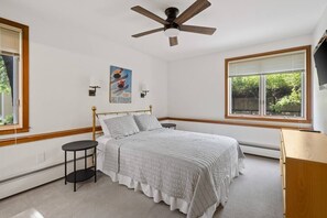 2 chambres, fer et planche Ă repasser, Wi-Fi, draps fournis