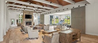The Trailside Retreat | Ski on&off w/ Fireplace!