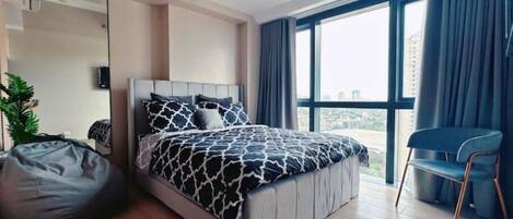 1 bedroom, free WiFi, bed sheets