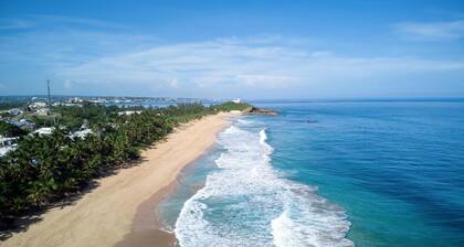 Villa Colon near beach and Top Attractions, Wi-Fi