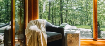 Columbus l 6 Acres with Luxury l Nature Play | Chef’s Kitchen