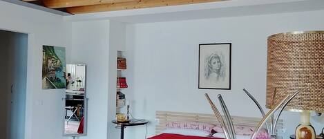 1 chambre, Wi-Fi gratuit, draps fournis