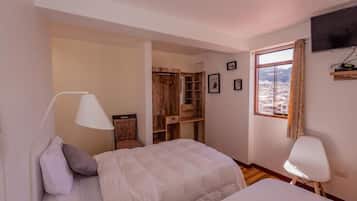1 dormitorio, tabla de planchar con plancha, wifi y ropa de cama
