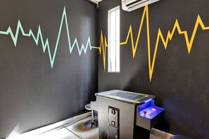 Interior - Best game room/Most INSTA/FUN/Views/Golf (Indio)