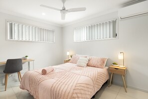 1 chambre, bureau, fer et planche à repasser, Wi-Fi gratuit