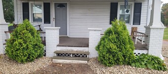 Cozy home, in Amish country!
3 miles from Lehmans Hardware