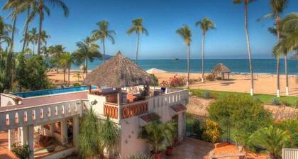 Spacious one bedroom oceanfront apartment