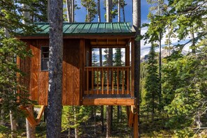 Property grounds - Outstanding Views - Hot Tub, Sauna (Big Sky)