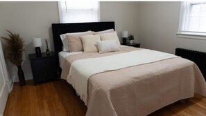 4 Schlafzimmer, Schreibtisch, Bügeleisen/Bügelbrett, kostenloses WLAN