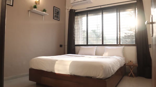 3 bedrooms, WiFi, bed sheets