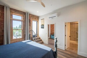 2 chambres, fer et planche à repasser, lit parapluie, Wi-Fi gratuit
