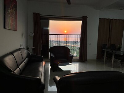 Seaview Luxe Apartments
