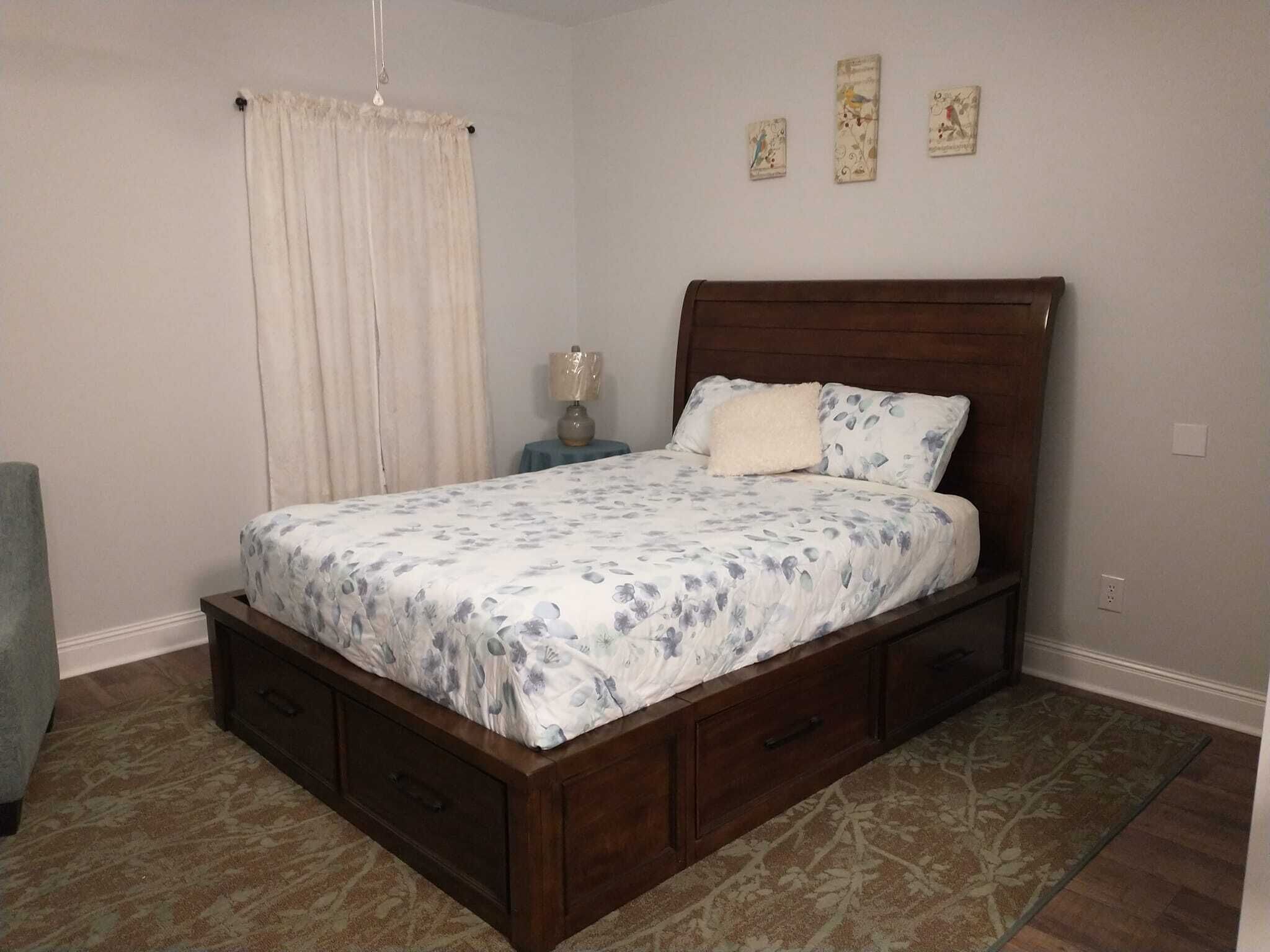 20 min from Picwick lake/Shilo Park. Close to Corinth and wedding venues.
